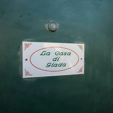 La Casa Di Giada * Ла-Спеція